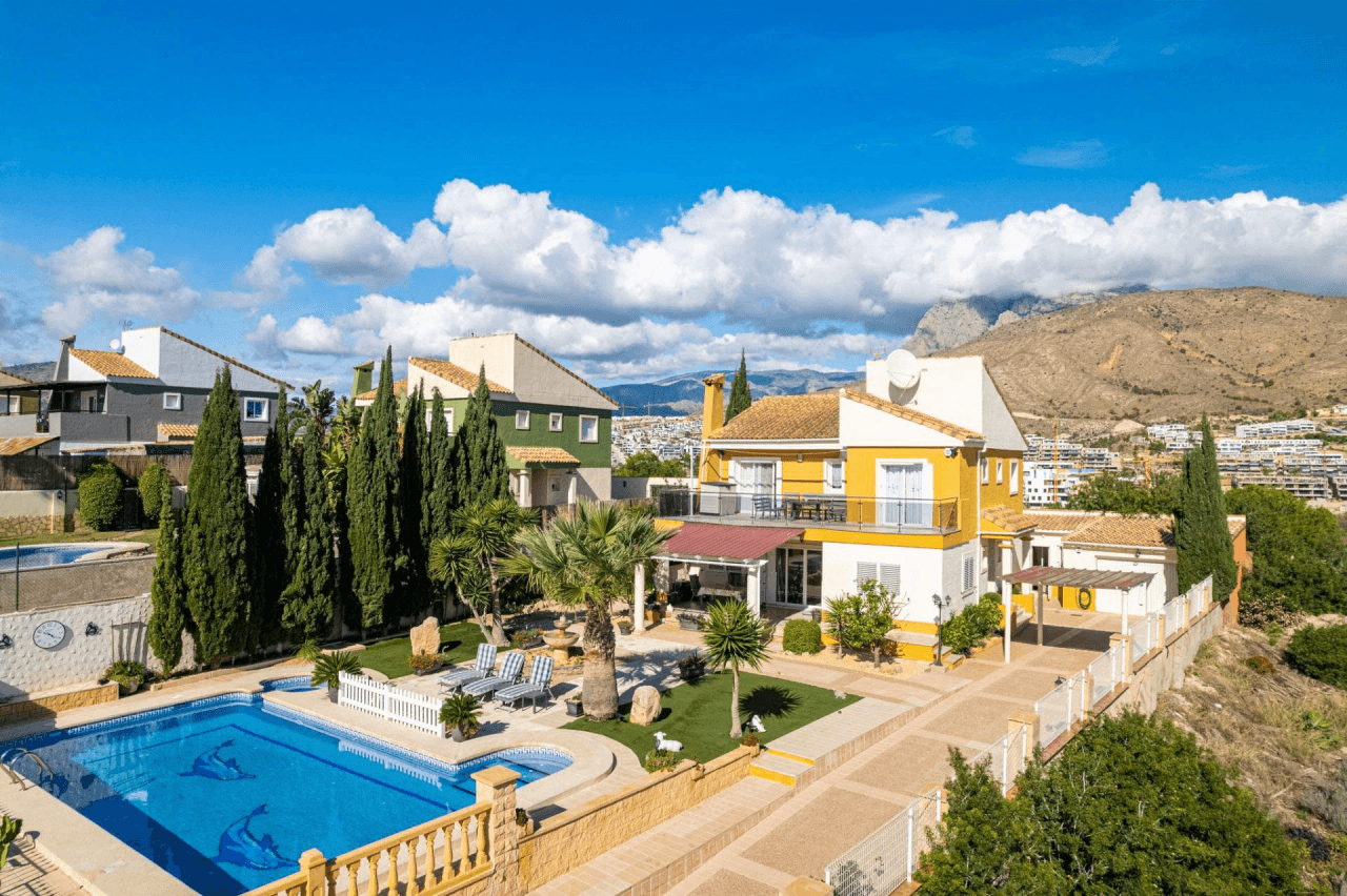 Casa / Chalet à la vente à Finestrat