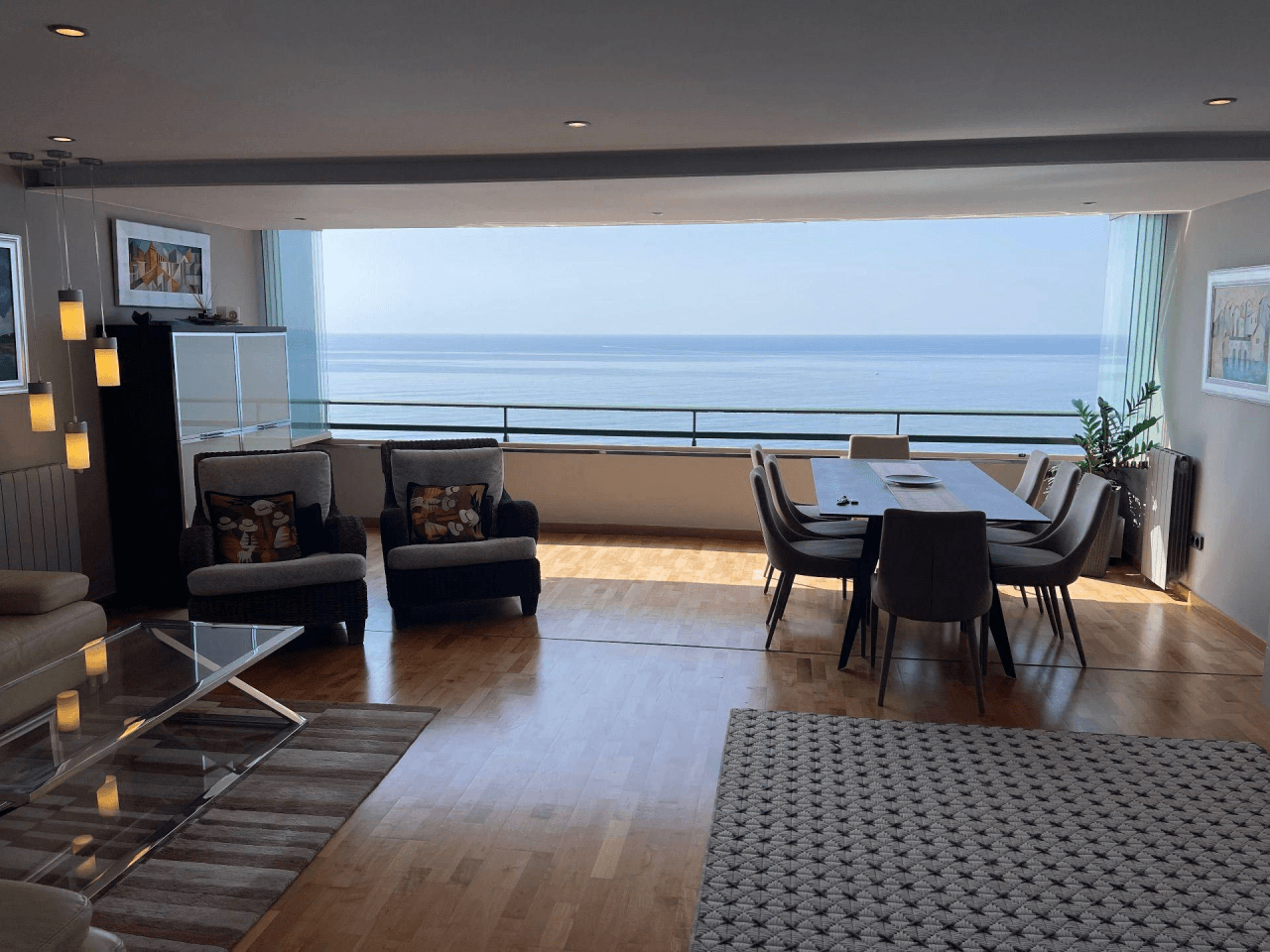 Lujoso Atico Duplex en primera linea de mar con vistas fantasticas hacia la bahia de Altea