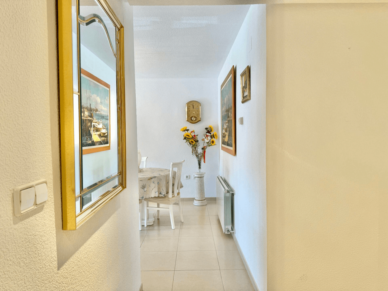 Acogedor apartamento de 3 dormitorios en el corazón de El Albir con piscina y garaje