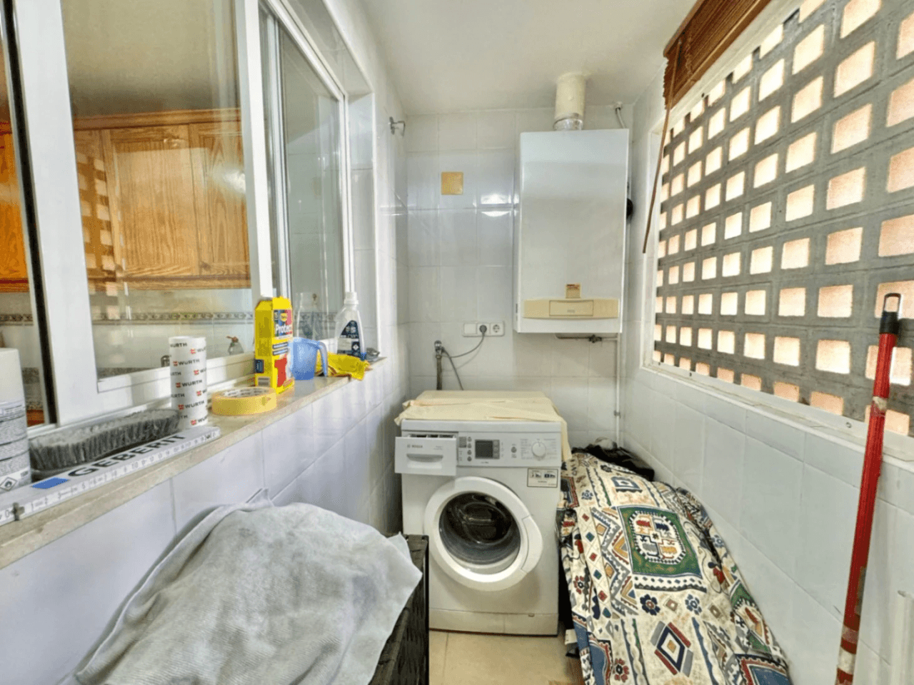 Acogedor apartamento de 3 dormitorios en el corazón de El Albir con piscina y garaje