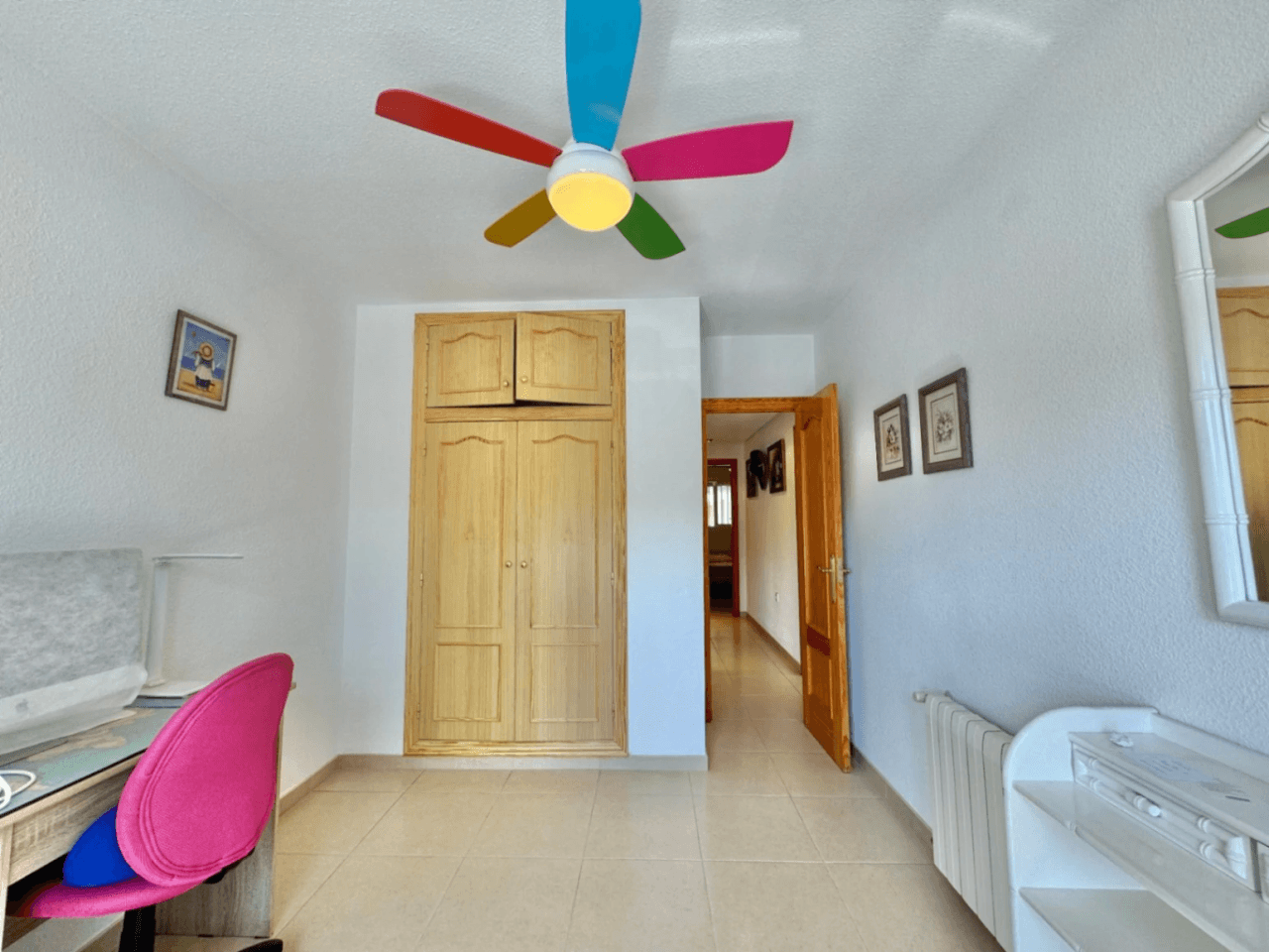 Acogedor apartamento de 3 dormitorios en el corazón de El Albir con piscina y garaje